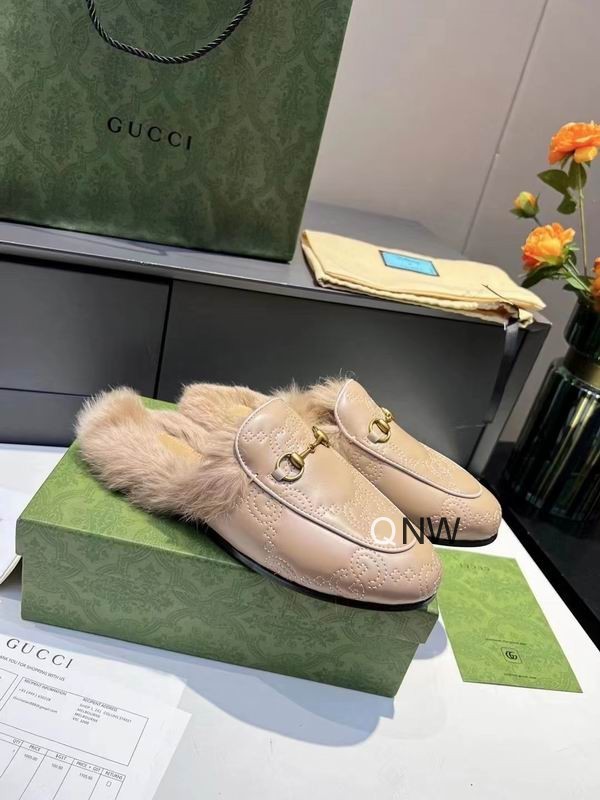 Gucci Men's Slippers 262